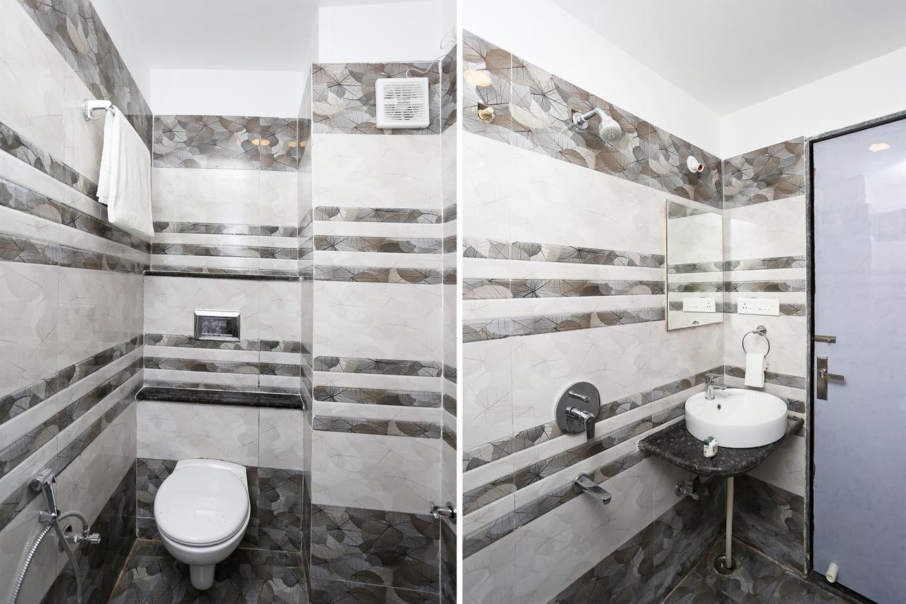 Oyo 15861 Hotel Shivganga Comfort Zone Raipur  Exterior photo