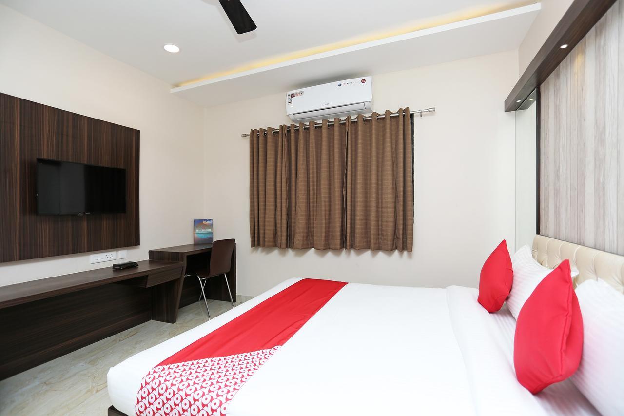 Oyo 15861 Hotel Shivganga Comfort Zone Raipur  Exterior photo