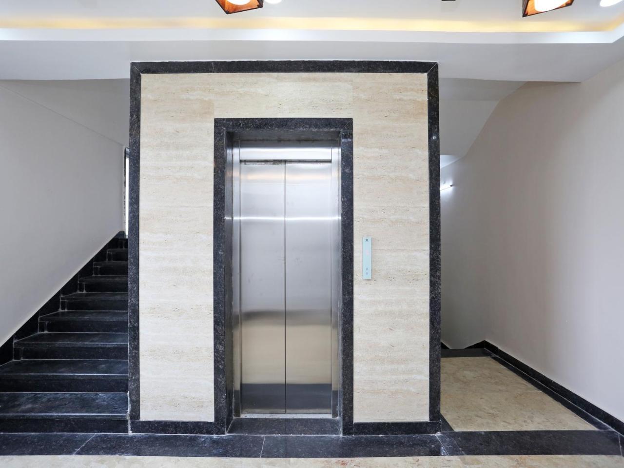 Oyo 15861 Hotel Shivganga Comfort Zone Raipur  Exterior photo