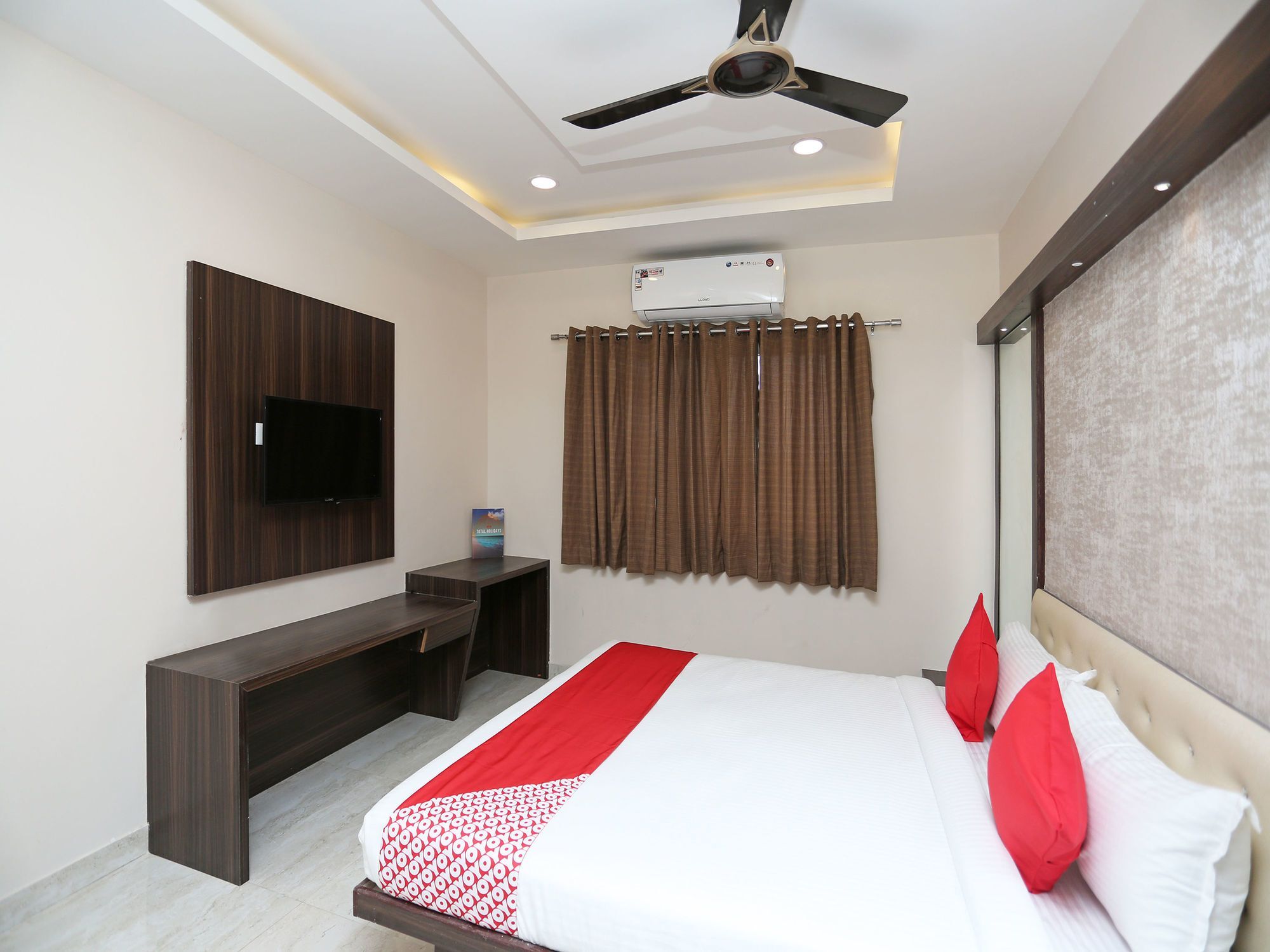 Oyo 15861 Hotel Shivganga Comfort Zone Raipur  Exterior photo